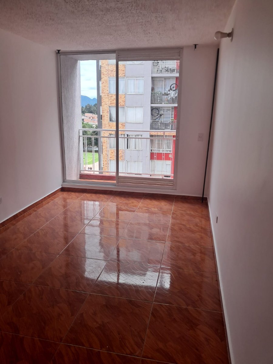 Cra. 102 #155 50, Bogotá, Colombia 5